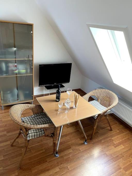 Super Zentral Begehrte Wohnlage Parkplatz Vor Haus Apartment Nuremberg Exterior photo