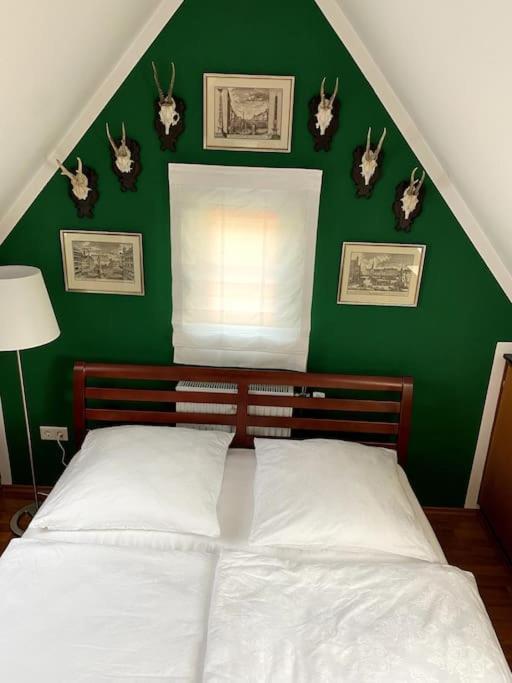 Super Zentral Begehrte Wohnlage Parkplatz Vor Haus Apartment Nuremberg Exterior photo