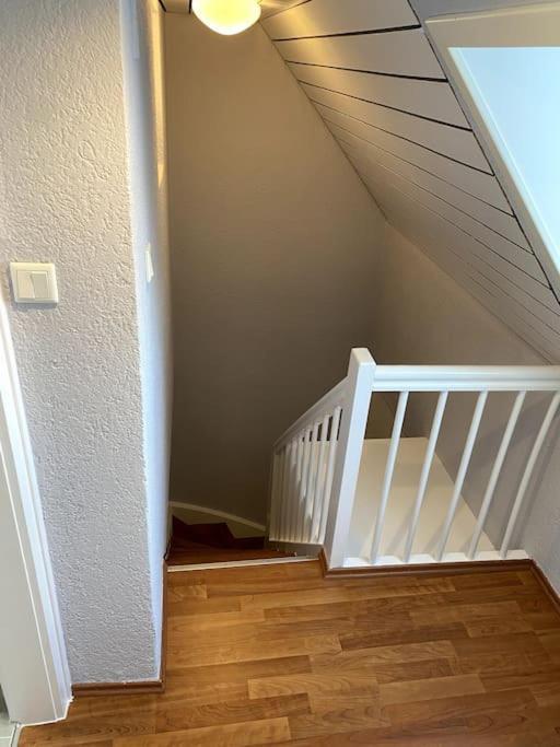 Super Zentral Begehrte Wohnlage Parkplatz Vor Haus Apartment Nuremberg Exterior photo