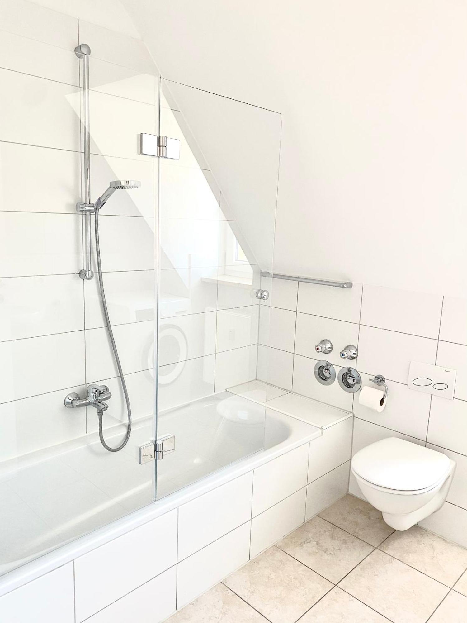 Super Zentral Begehrte Wohnlage Parkplatz Vor Haus Apartment Nuremberg Exterior photo