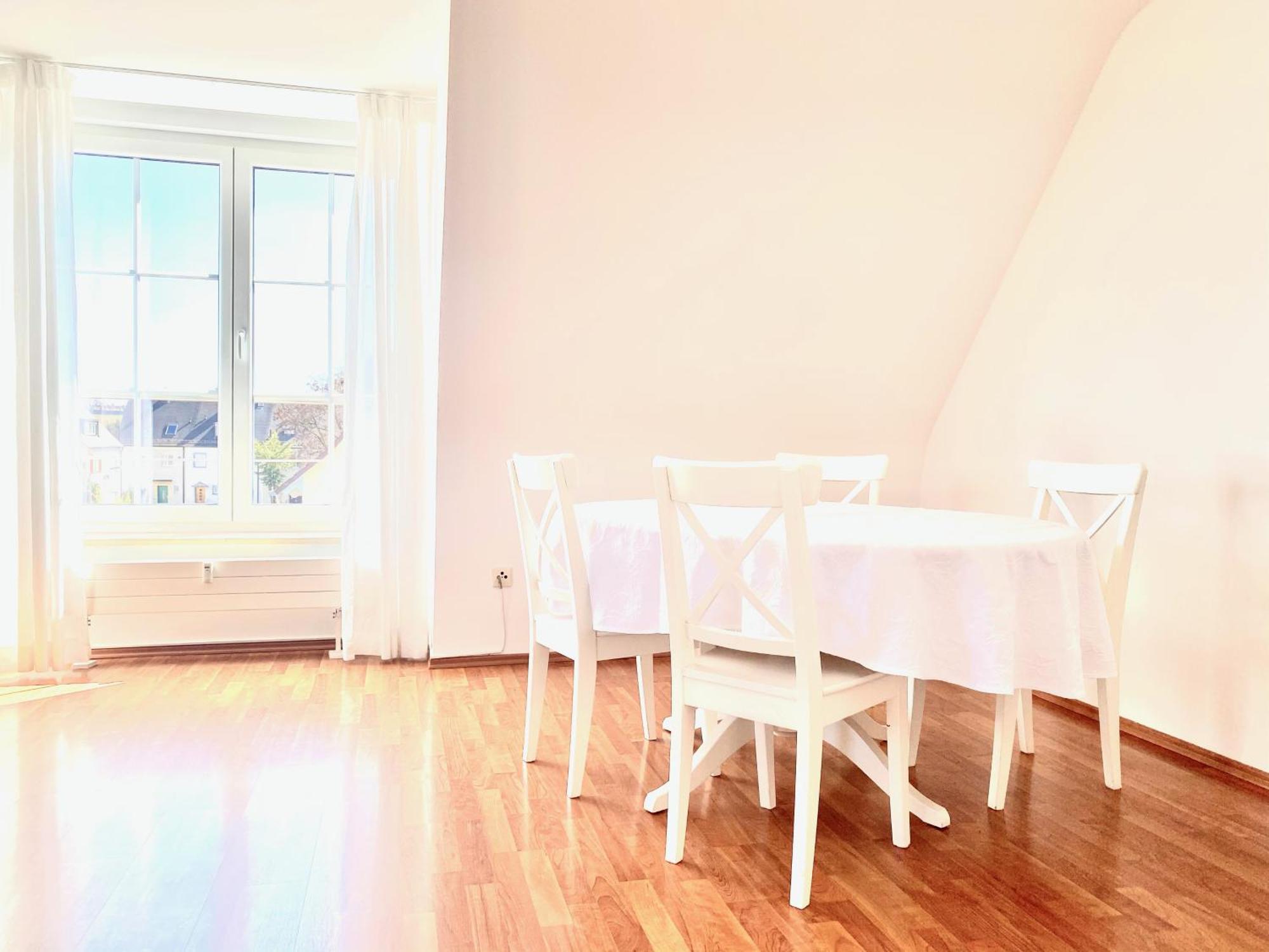 Super Zentral Begehrte Wohnlage Parkplatz Vor Haus Apartment Nuremberg Exterior photo